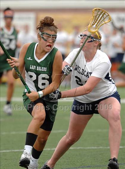Thumbnail 2 in Farmingdale vs. West Genesee (NYSPHSAA Class A Semifinal) photogallery.