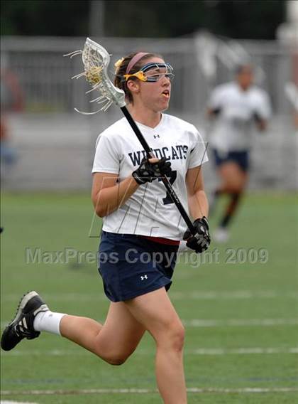 Thumbnail 2 in Farmingdale vs. West Genesee (NYSPHSAA Class A Semifinal) photogallery.