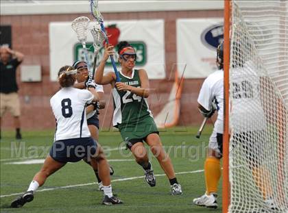 Thumbnail 2 in Farmingdale vs. West Genesee (NYSPHSAA Class A Semifinal) photogallery.