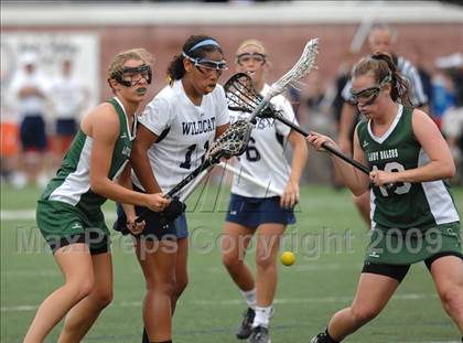 Thumbnail 3 in Farmingdale vs. West Genesee (NYSPHSAA Class A Semifinal) photogallery.