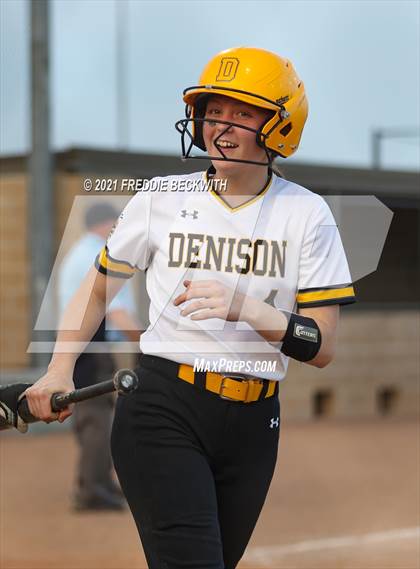 Thumbnail 3 in McKinney North @ Denison photogallery.