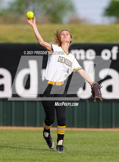 Thumbnail 3 in McKinney North @ Denison photogallery.
