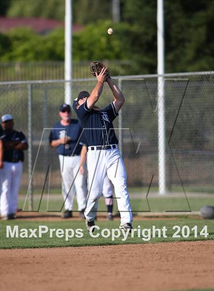 Thumbnail 2 in De La Salle vs. Pleasant Grove (Boras Classic) photogallery.