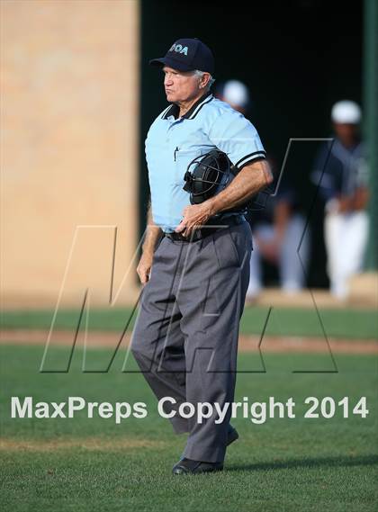 Thumbnail 1 in De La Salle vs. Pleasant Grove (Boras Classic) photogallery.