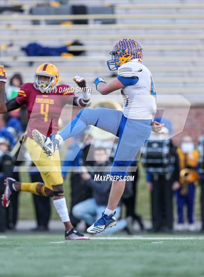 Thumbnail 2 in Lutheran North vs. Ava (MSHSAA Class 2 Championship) photogallery.
