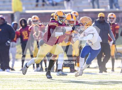Thumbnail 1 in Lutheran North vs. Ava (MSHSAA Class 2 Championship) photogallery.