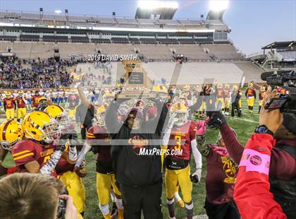 Thumbnail 2 in Lutheran North vs. Ava (MSHSAA Class 2 Championship) photogallery.
