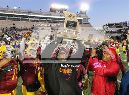 Thumbnail 1 in Lutheran North vs. Ava (MSHSAA Class 2 Championship) photogallery.