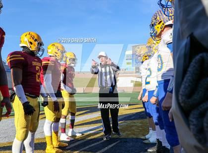 Thumbnail 2 in Lutheran North vs. Ava (MSHSAA Class 2 Championship) photogallery.