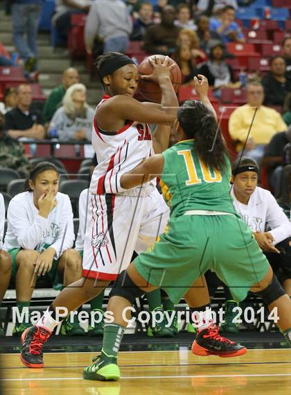 Thumbnail 1 in Salesian vs. Long Beach Poly (CIF State Open Division Final) photogallery.