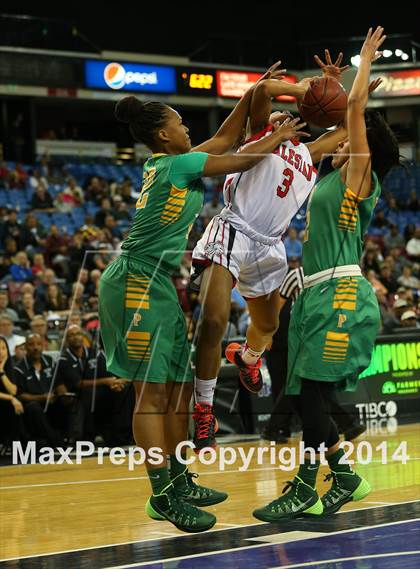 Thumbnail 3 in Salesian vs. Long Beach Poly (CIF State Open Division Final) photogallery.