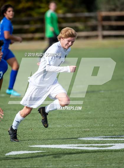 Thumbnail 2 in Central vs. La Costa Canyon photogallery.