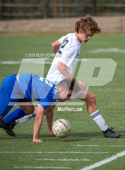 Thumbnail 1 in Central vs. La Costa Canyon photogallery.