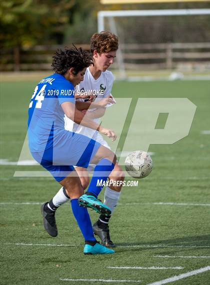 Thumbnail 2 in Central vs. La Costa Canyon photogallery.