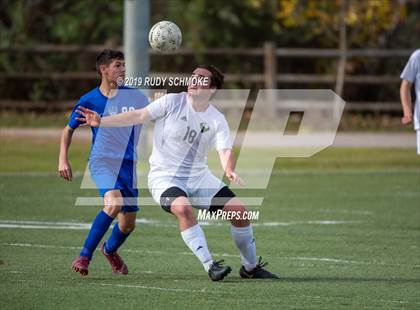 Thumbnail 3 in Central vs. La Costa Canyon photogallery.