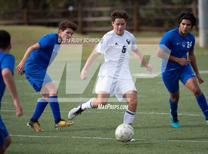 Thumbnail 2 in Central vs. La Costa Canyon photogallery.