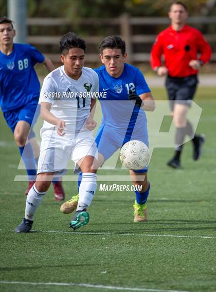 Thumbnail 1 in Central vs. La Costa Canyon photogallery.