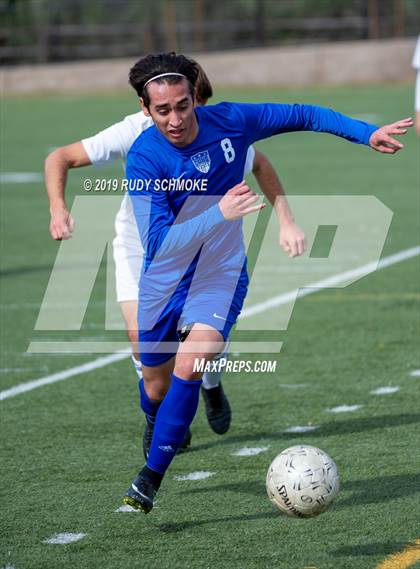 Thumbnail 1 in Central vs. La Costa Canyon photogallery.