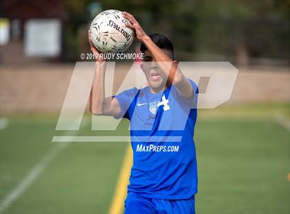 Thumbnail 2 in Central vs. La Costa Canyon photogallery.