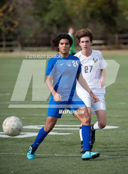Thumbnail 3 in Central vs. La Costa Canyon photogallery.