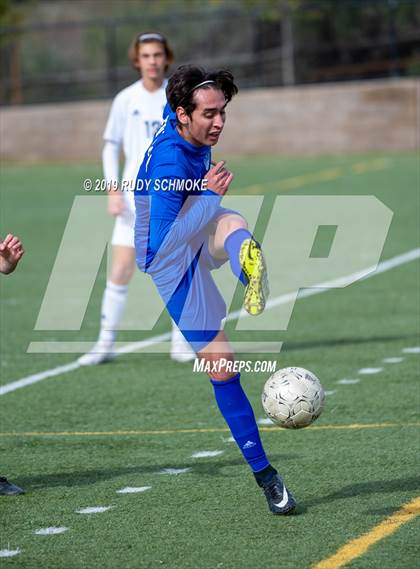 Thumbnail 2 in Central vs. La Costa Canyon photogallery.