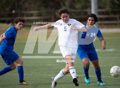 Thumbnail 2 in Central vs. La Costa Canyon photogallery.