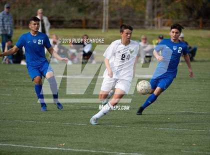 Thumbnail 2 in Central vs. La Costa Canyon photogallery.
