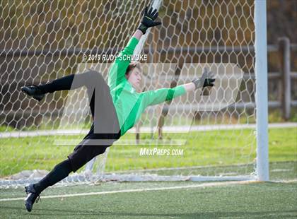 Thumbnail 1 in Central vs. La Costa Canyon photogallery.