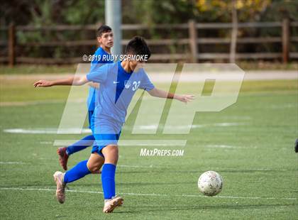 Thumbnail 3 in Central vs. La Costa Canyon photogallery.
