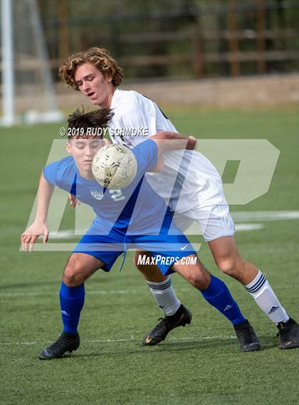 Thumbnail 2 in Central vs. La Costa Canyon photogallery.