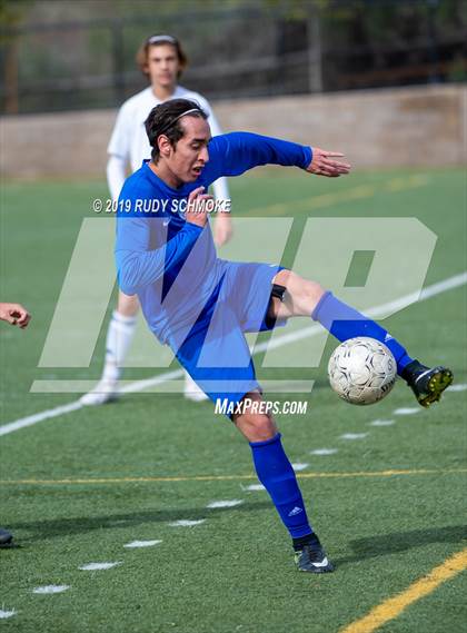 Thumbnail 2 in Central vs. La Costa Canyon photogallery.