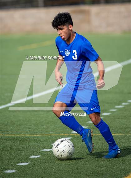 Thumbnail 1 in Central vs. La Costa Canyon photogallery.
