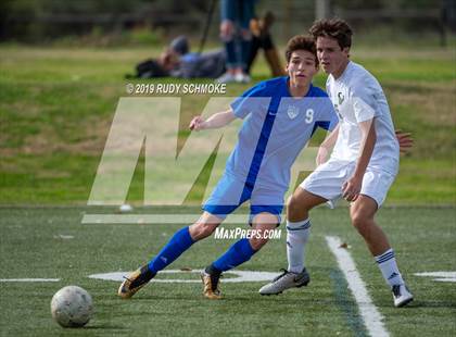 Thumbnail 3 in Central vs. La Costa Canyon photogallery.