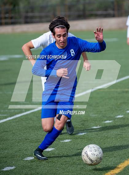 Thumbnail 2 in Central vs. La Costa Canyon photogallery.
