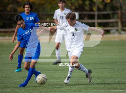 Thumbnail 1 in Central vs. La Costa Canyon photogallery.