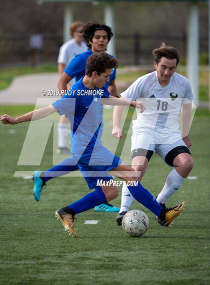 Thumbnail 2 in Central vs. La Costa Canyon photogallery.