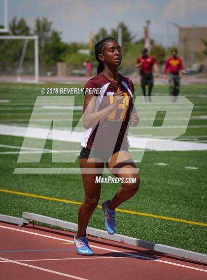 Thumbnail 1 in Golden League CIF Finals (Girls Distance) photogallery.