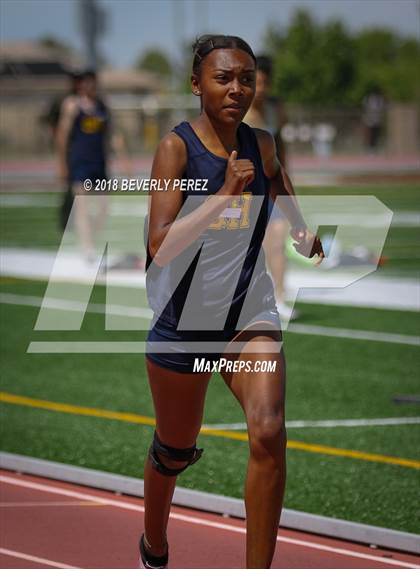 Thumbnail 1 in Golden League CIF Finals (Girls Distance) photogallery.