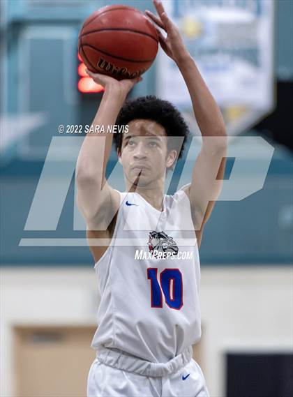Thumbnail 2 in Folsom vs. Sacramento (Simply Showdown) photogallery.