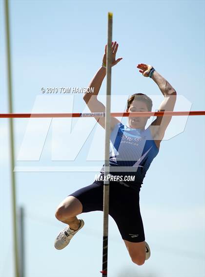 Thumbnail 1 in Fightin' Red Invitational photogallery.
