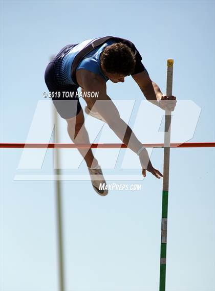 Thumbnail 2 in Fightin' Red Invitational photogallery.