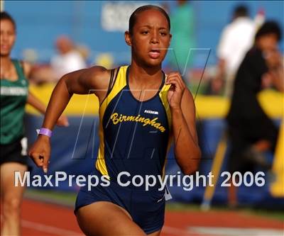 Thumbnail 3 in L.A. City Section Championships photogallery.