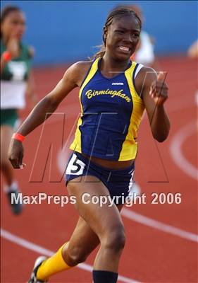 Thumbnail 2 in L.A. City Section Championships photogallery.