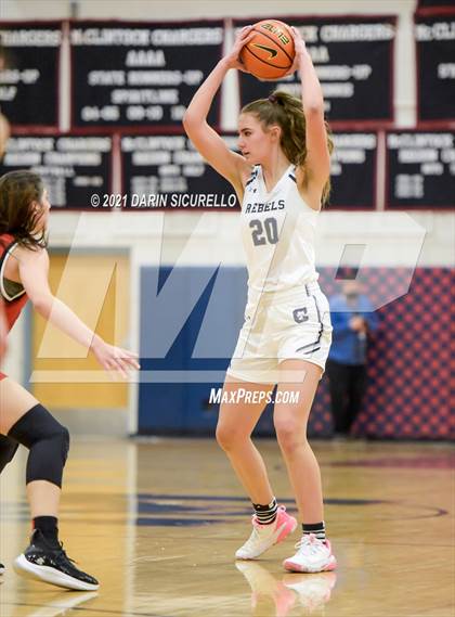 Thumbnail 1 in Troy vs. Columbine (Nike Tournament of Champions) photogallery.