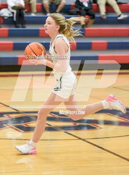 Thumbnail 3 in Troy vs. Columbine (Nike Tournament of Champions) photogallery.