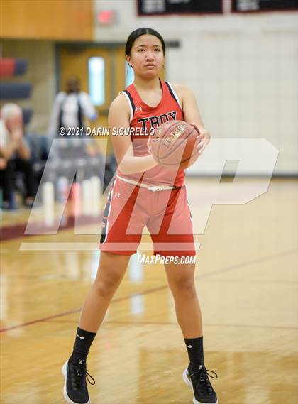 Thumbnail 3 in Troy vs. Columbine (Nike Tournament of Champions) photogallery.