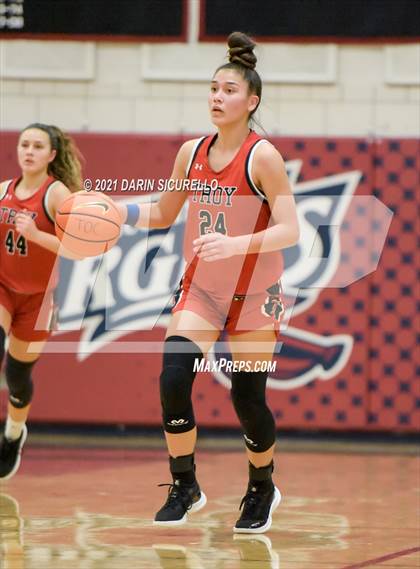Thumbnail 1 in Troy vs. Columbine (Nike Tournament of Champions) photogallery.