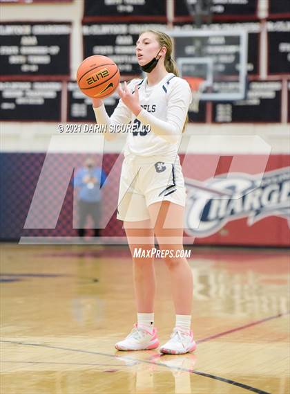 Thumbnail 3 in Troy vs. Columbine (Nike Tournament of Champions) photogallery.