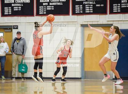 Thumbnail 1 in Troy vs. Columbine (Nike Tournament of Champions) photogallery.