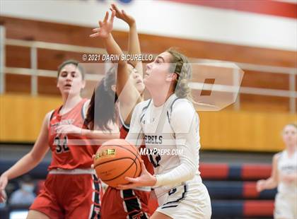 Thumbnail 2 in Troy vs. Columbine (Nike Tournament of Champions) photogallery.